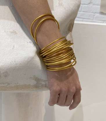 Bracelet bouddhiste fin doré