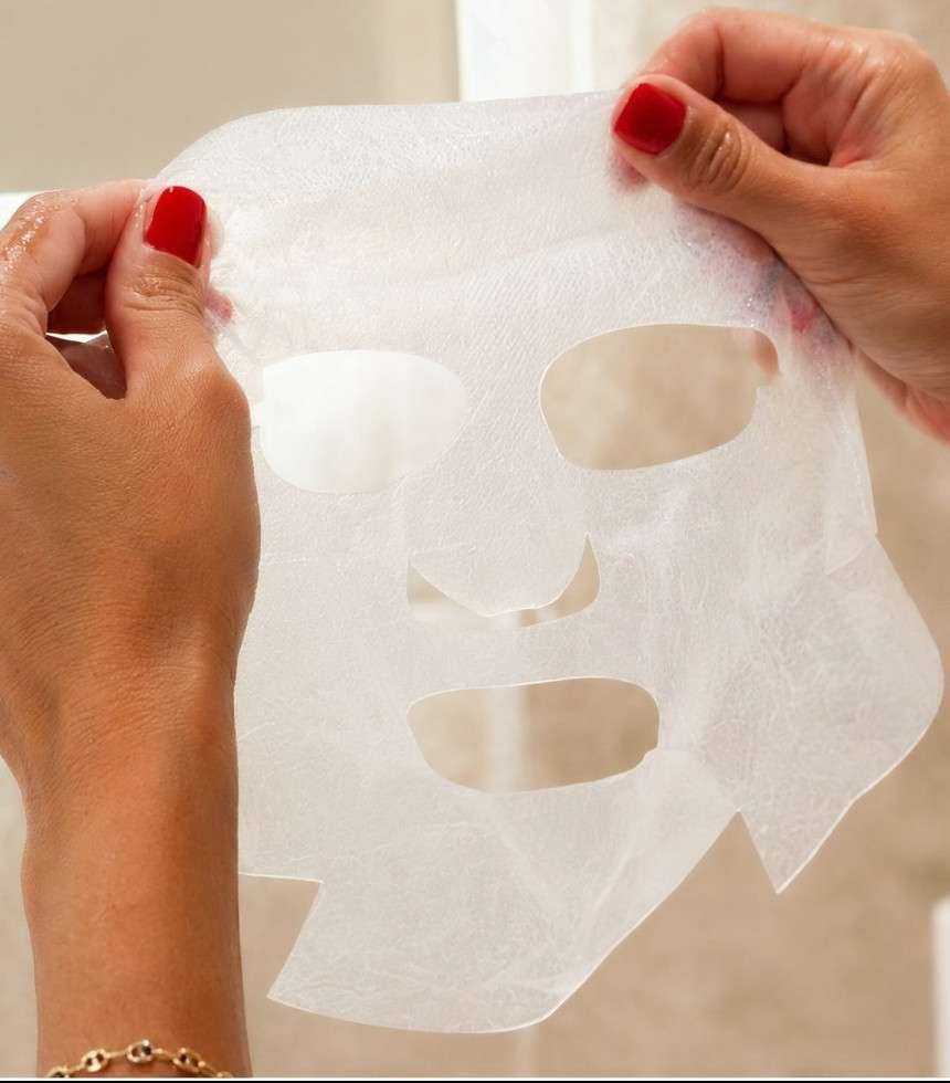 Masque bio-cellulose anti-âge violet