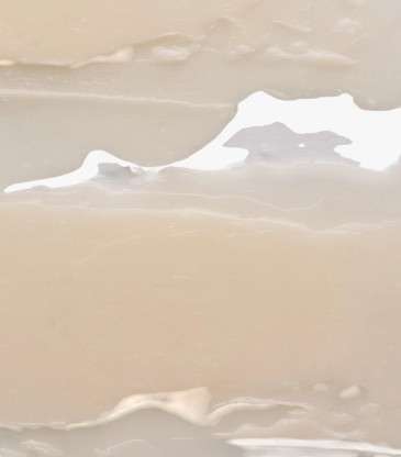 Huile lactée nettoyante solide