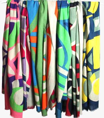 Foulard Cosmopolis bordeaux