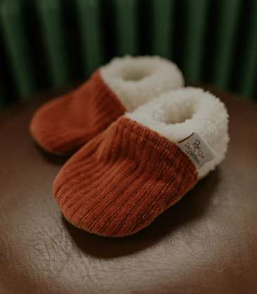 Chaussons velours paprika