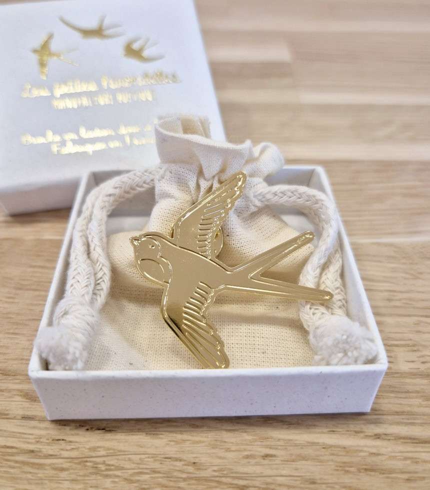 Broche laiton doré Hirondelle