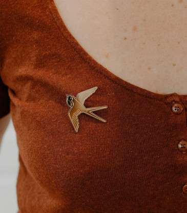Broche laiton doré Hirondelle
