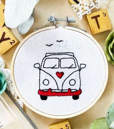 Broderie décorative road trip en van