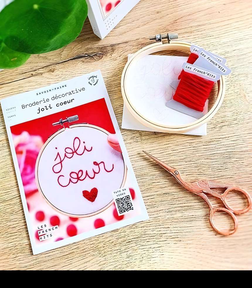Broderie décorative Joli Cœur