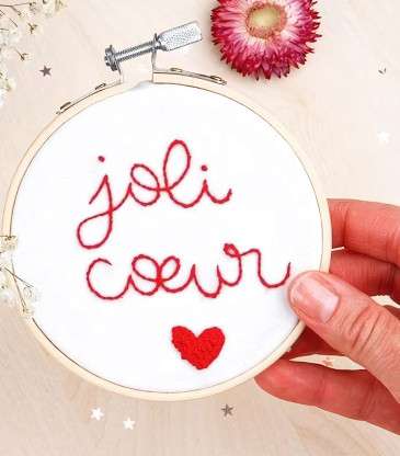 Broderie décorative Joli Cœur