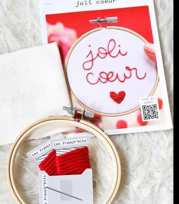 Broderie décorative Joli Cœur
