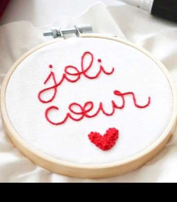 Broderie décorative Joli Cœur