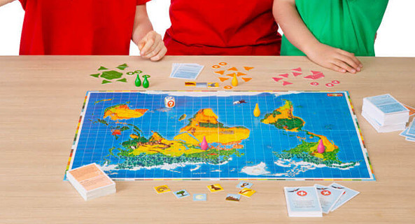 Children's board game Nature challenges Marine animals
